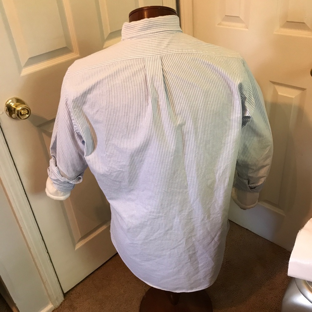 Button up - Picture 4 of 4